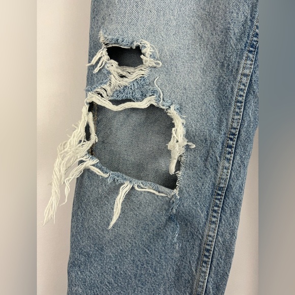 Zara Distressed High Rise Mom Jeans - Picture 2 of 13